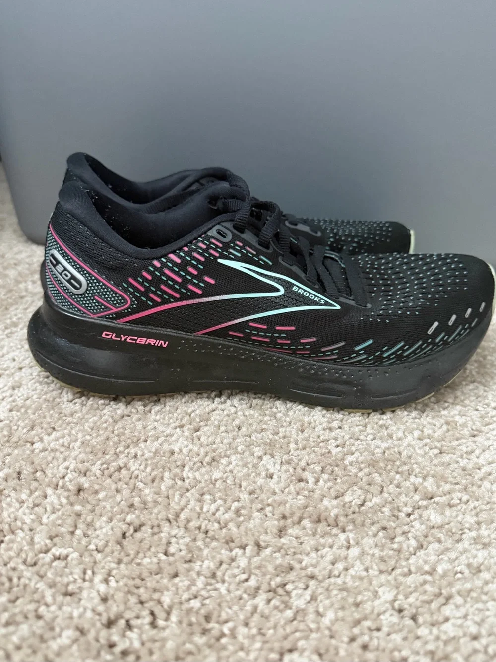 Brooks Glycerin 20 Women’s Running Shoes Black Blue Pink Size 7 Athletic